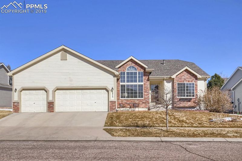 9815 Treelake Dr, Colorado Springs, CO 80920