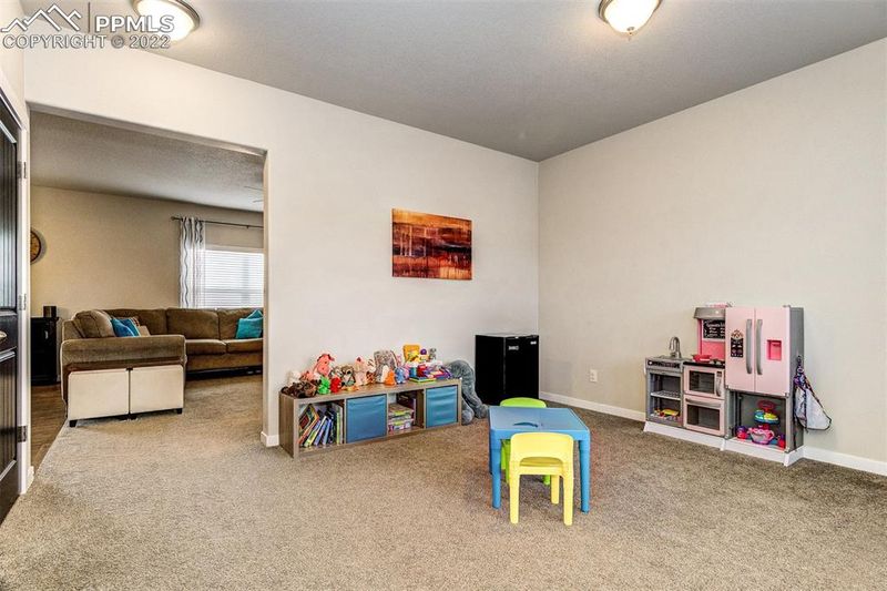 9817 Devoncove Dr, Peyton, CO 80831