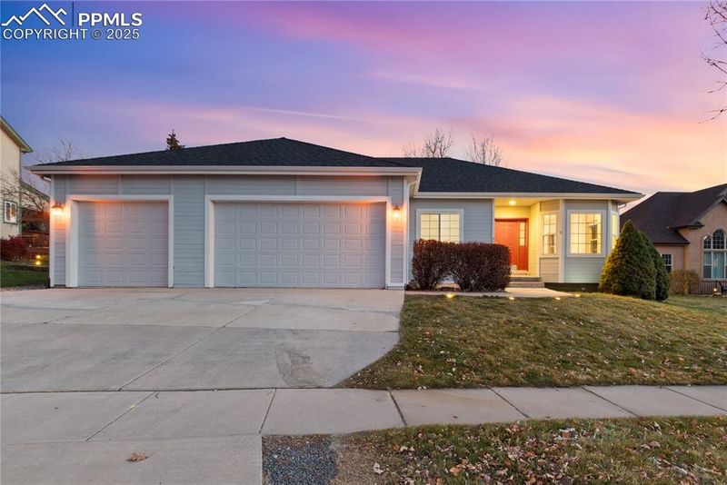 9825 Pleasanton Dr, Colorado Springs, CO 80920