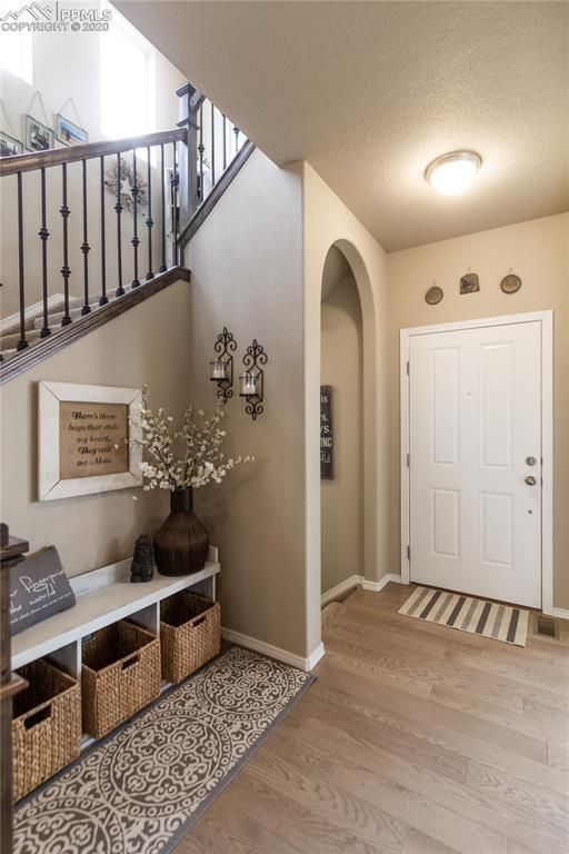 9846 Wolf Lake Dr, Colorado Springs, CO 80924