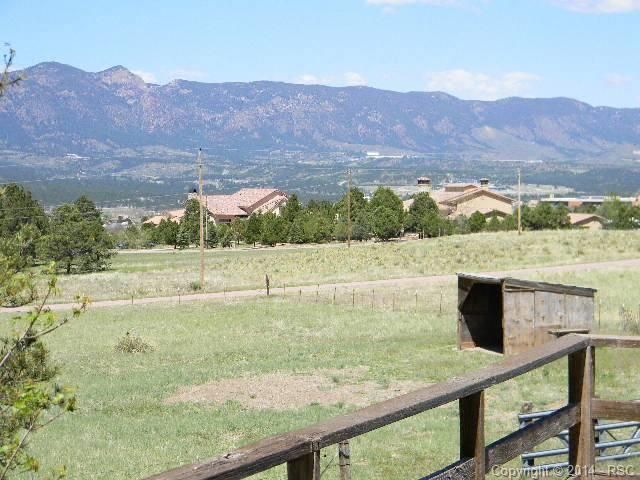 9915 Kit Carson Ln, Colorado Springs, CO 80920