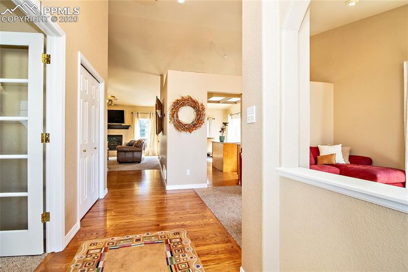 9925 Thornydale Dr, Colorado Springs, CO 80920
