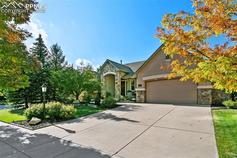 9964 Oak Knoll Ter, Colorado Springs, CO 80920