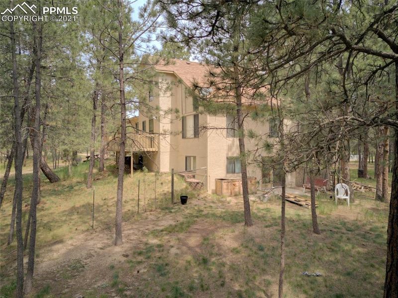 9965 Chipmunk Ln, Colorado Springs, CO 80908