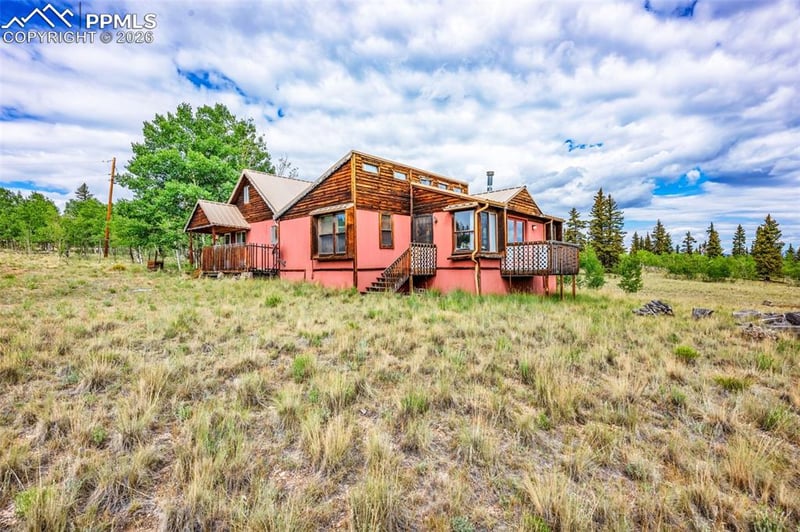997 Wells Fargo Cir, Jefferson, CO 80456