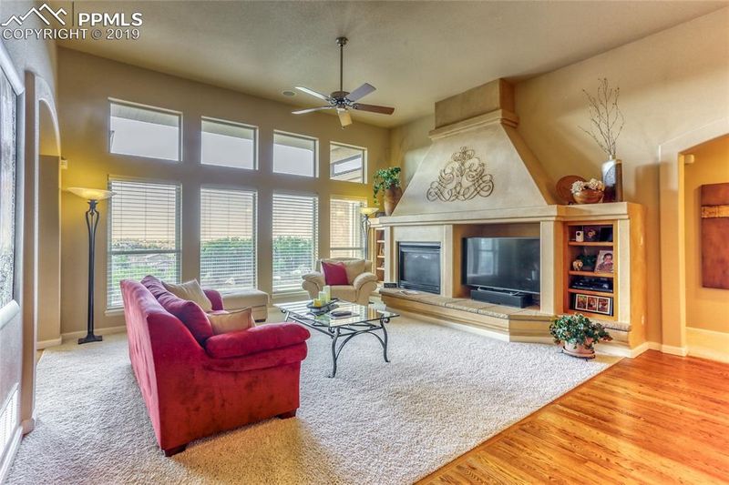 9983 Pinedale Dr, Colorado Springs, CO 80920