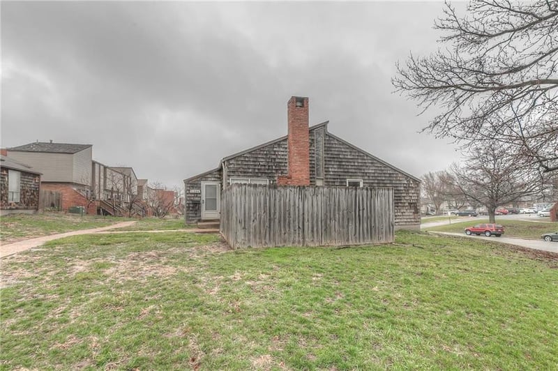 11264 College Ave, Kansas City, MO 64137