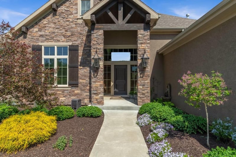 18149 Goddard St, Overland Park, KS 66013