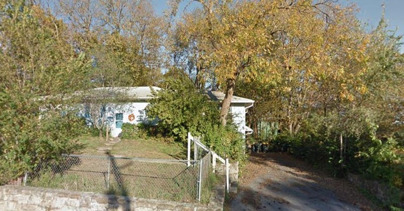 7101 Maurer Rd, Shawnee, KS 66217