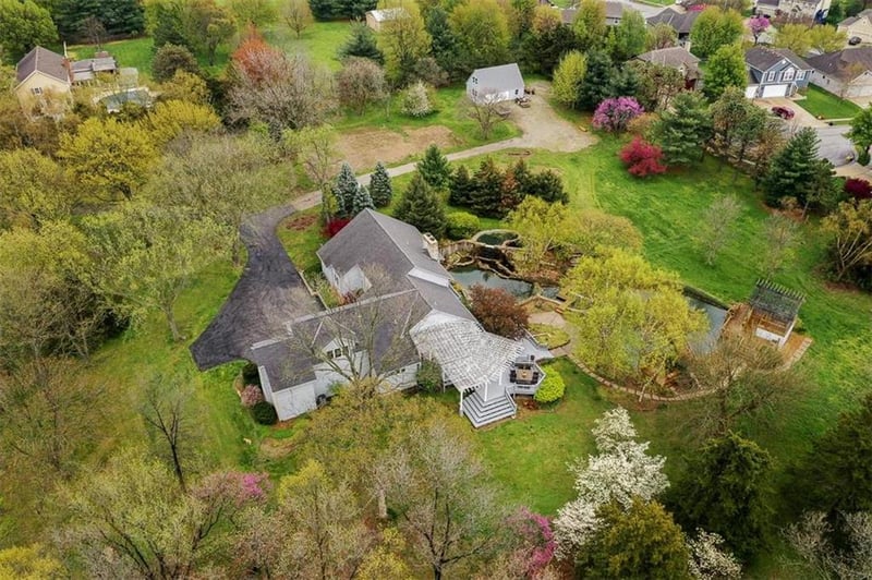 15811 Woods Chapel Rd, Kansas City, MO 64139