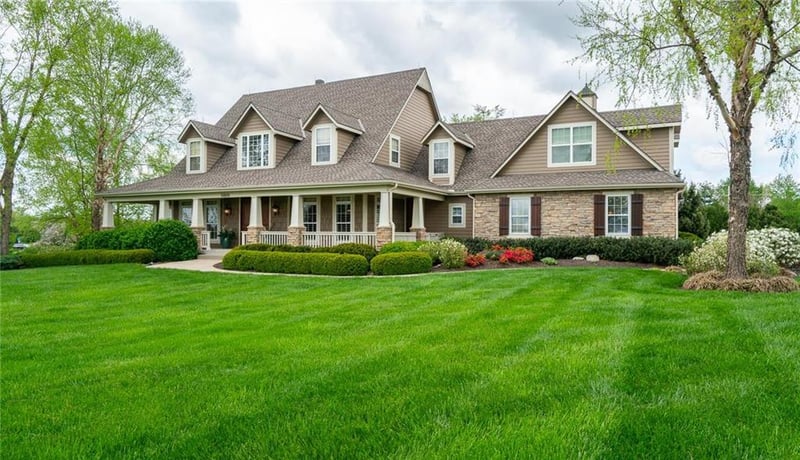 10800 W 179th Ter, Overland Park, KS 66013