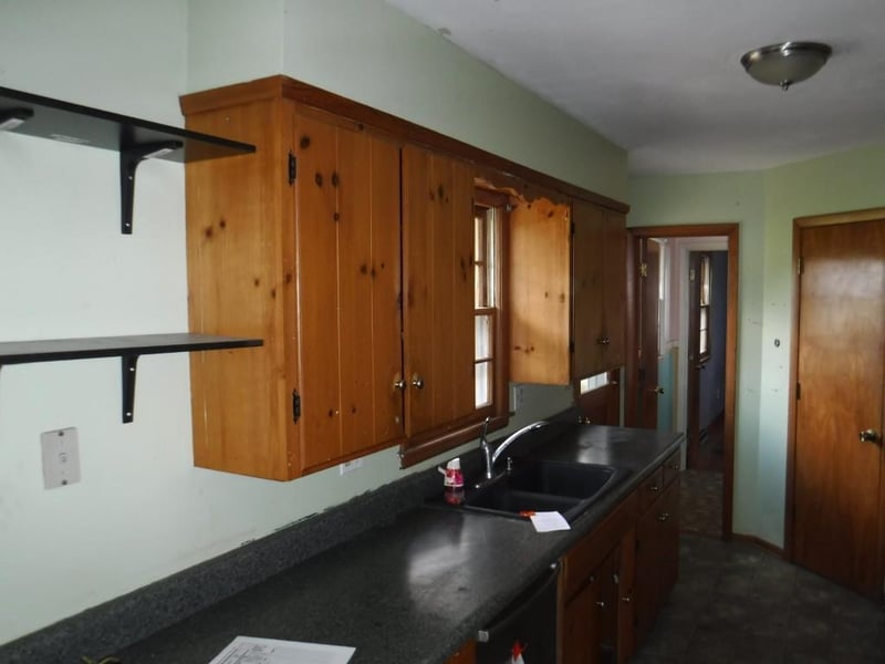 5840 SE 45th St, Tecumseh, KS 66542