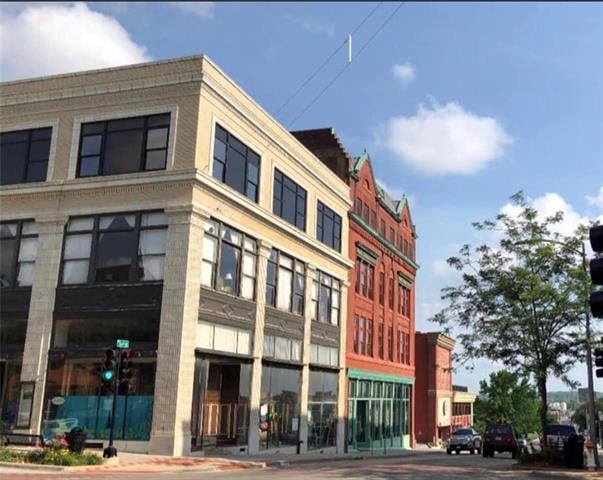 602 Felix St, St Joseph, MO 64501