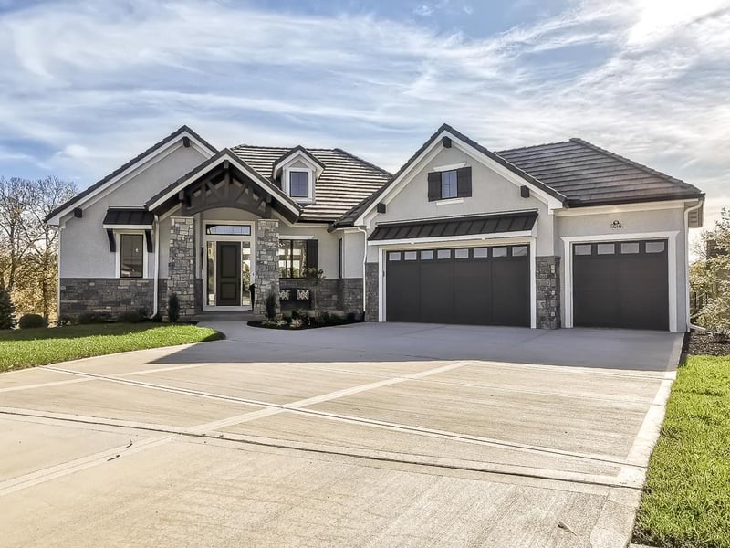 10427 N St Clair Ave, Kansas City, MO 64154