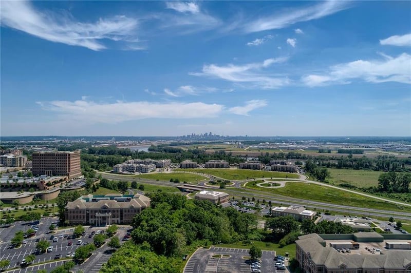 4200 N Hickory Ln, Kansas City, MO 64116