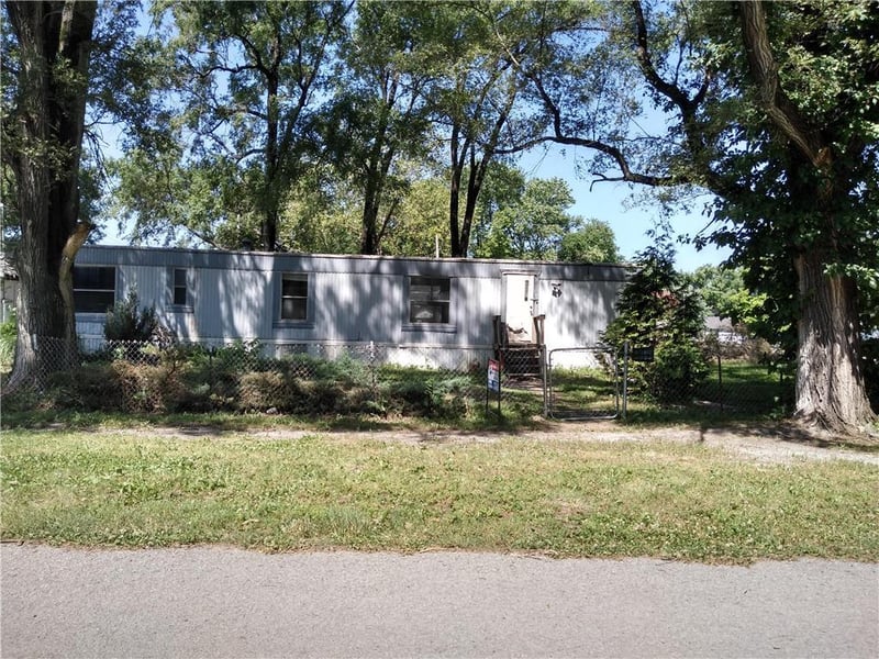 206 N 9th St, Elwood, KS 66024