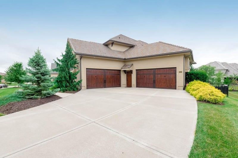 16308 Lucille St, Overland Park, KS 66062