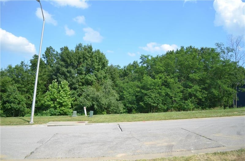 6919 Norton Ave, Gladstone, MO 64119