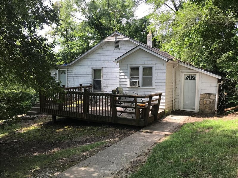 1951 S 98th St, Edwardsville, KS 66111