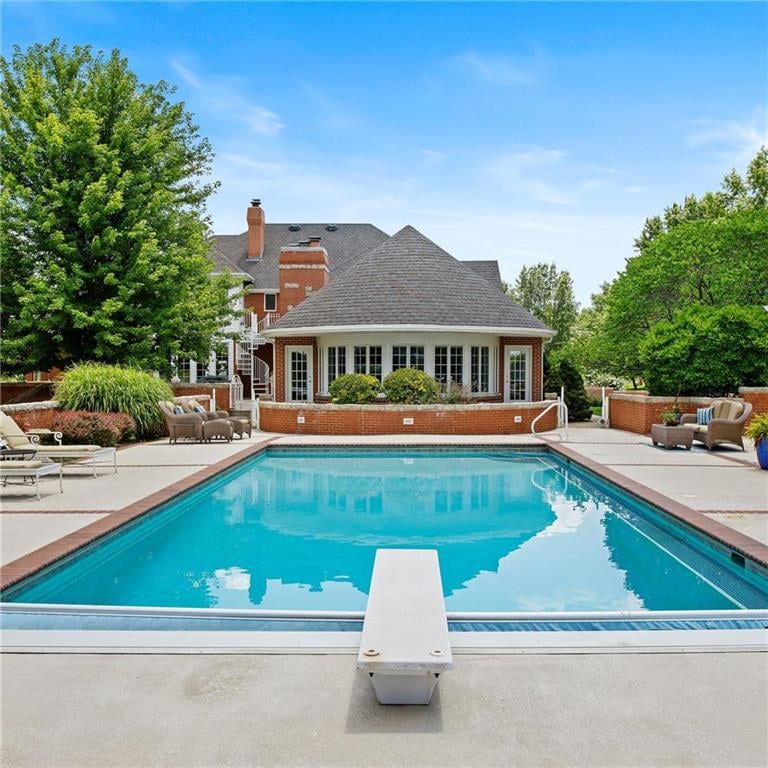 24808 E Colbern Rd, Lee's Summit, MO 64086