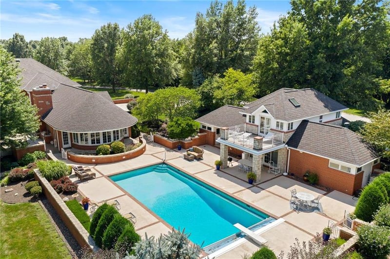 24808 E Colbern Rd, Lee's Summit, MO 64086