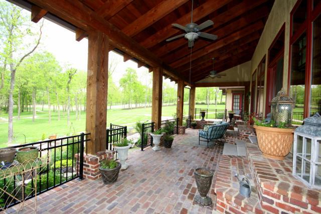8619 N Donnelly Ave, Kansas City, MO 64157