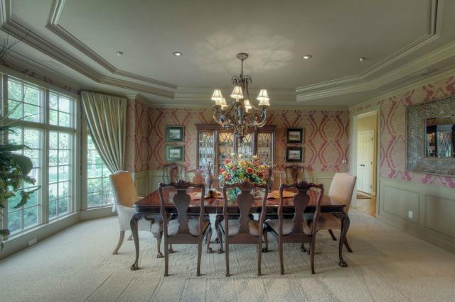 15454 Antioch Rd, Overland Park, KS 66221