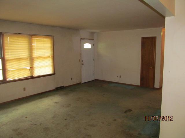 115 O E Ave, Wood Heights, MO 64024