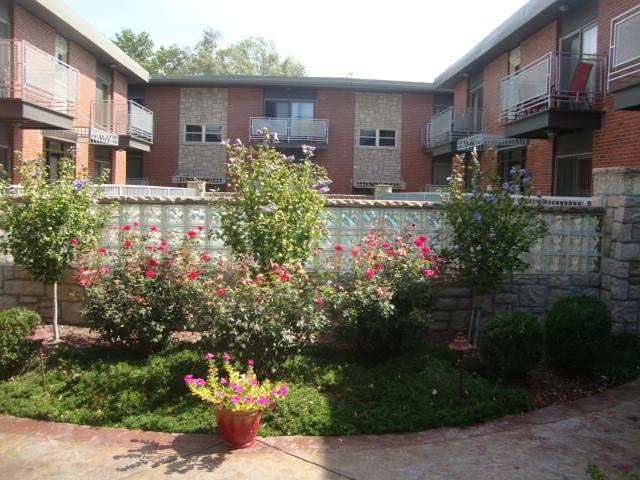 4616 Holly St, Kansas City, MO 64111