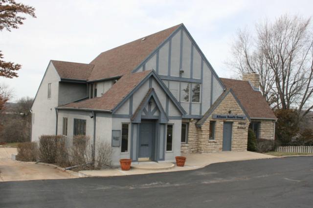 10200 Holmes Rd, Kansas City, MO 64131