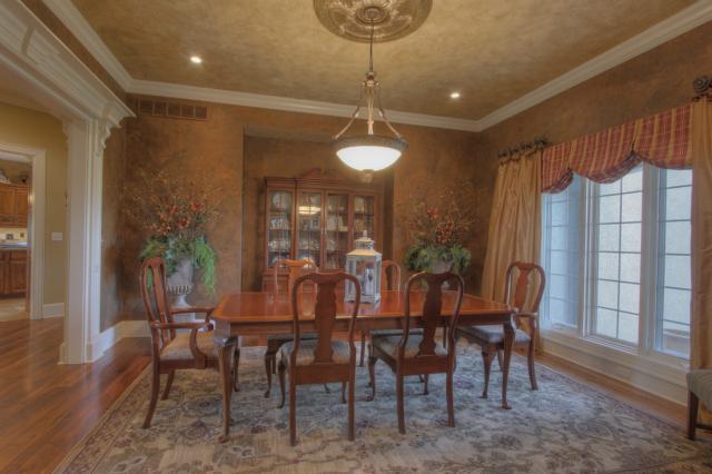 18018 Melrose Dr, Overland Park, KS 66013