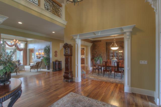 18018 Melrose Dr, Overland Park, KS 66013