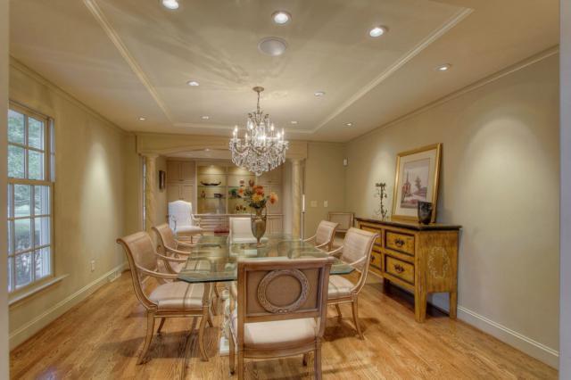 15819 Woods Chapel Rd, Kansas City, MO 64139