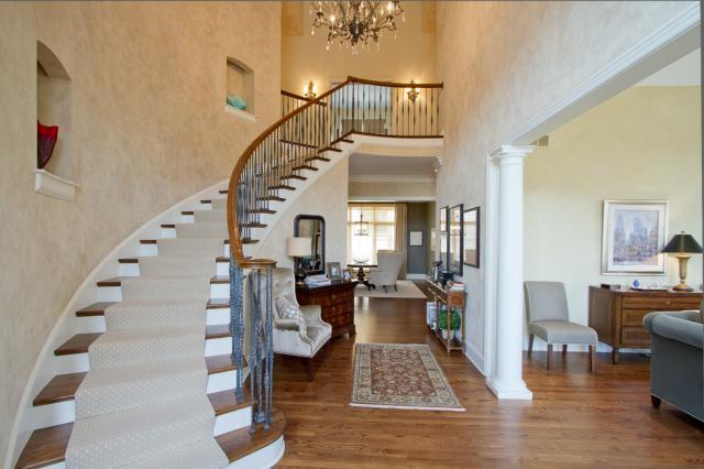 4943 Central St, Kansas City, MO 64112