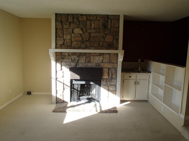1303 Westbrooke St, Lawrence, KS 66049