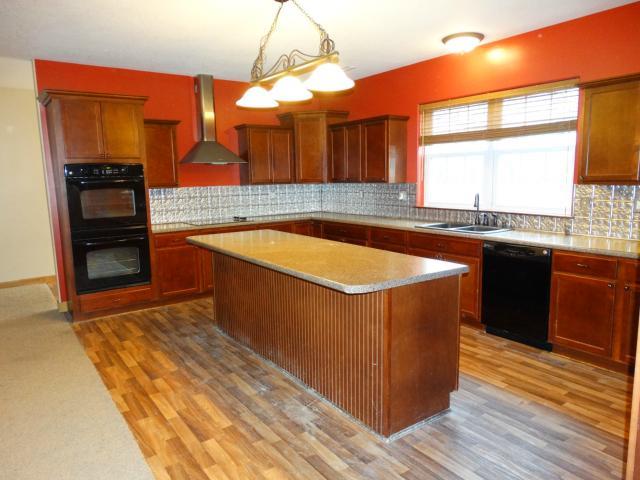 38007 W 72nd St, Camden, MO 64017