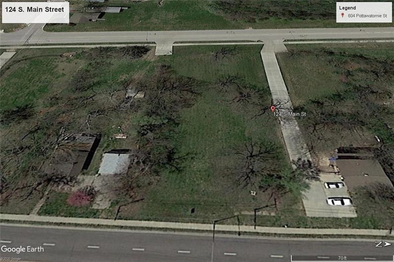 124 Main St, Lansing, KS 66043