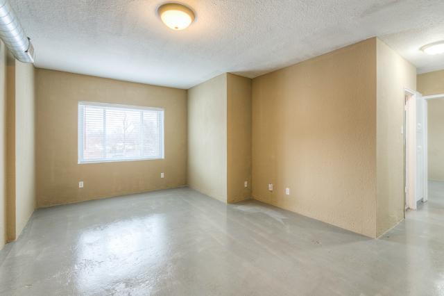 625 E Armour Blvd, Kansas City, MO 64109
