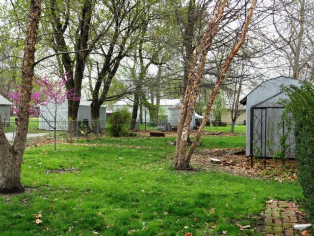 201 Pacific Ave, Levasy, MO 64066
