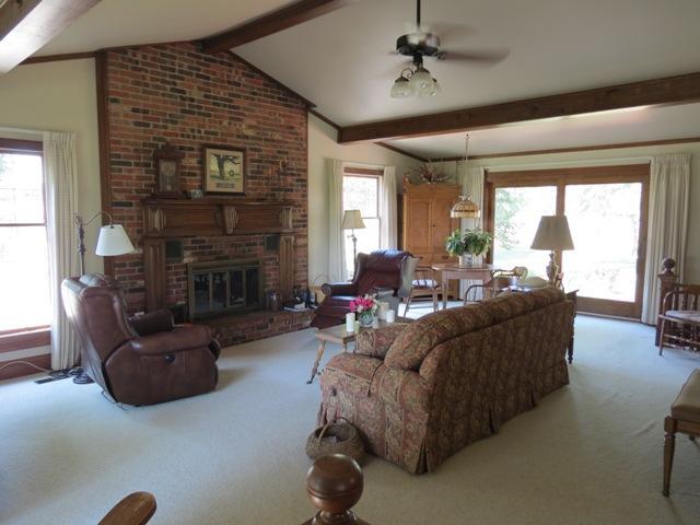 4931 NE State Rt A Hw, Breckenridge, MO 64625