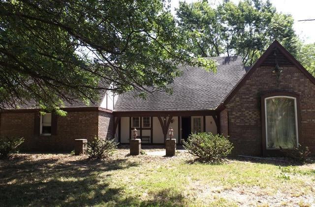 8629 Rhinehart Rd, Kansas City, MO 64139