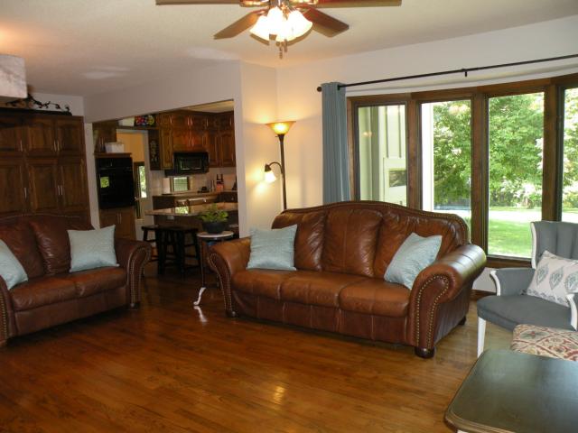 13006 Raytown Rd, Kansas City, MO 64149