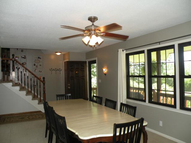 13006 Raytown Rd, Kansas City, MO 64149
