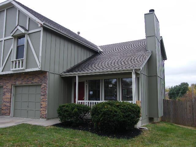 11654 Garnett St, Overland Park, KS 66221