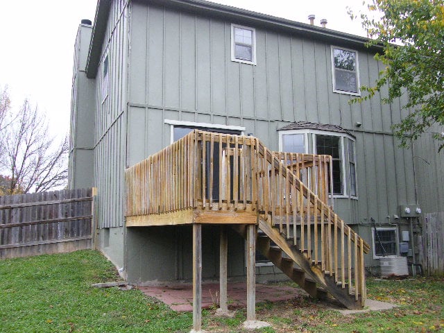 11654 Garnett St, Overland Park, KS 66221