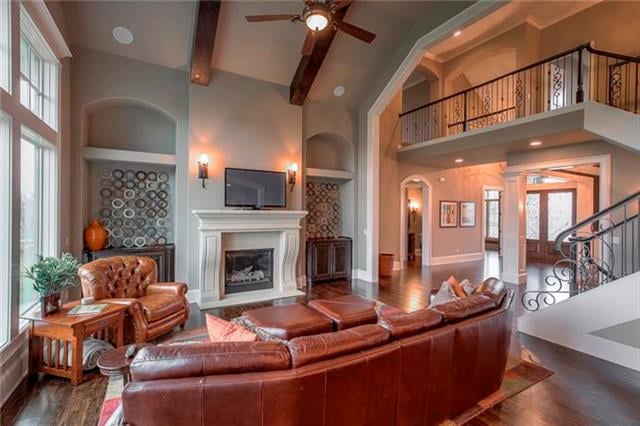 10600 W 165th St, Overland Park, KS 66062