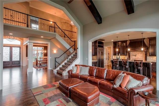 10600 W 165th St, Overland Park, KS 66062