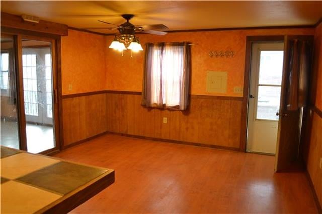463 Charlotte St, Harveyville, KS 66431