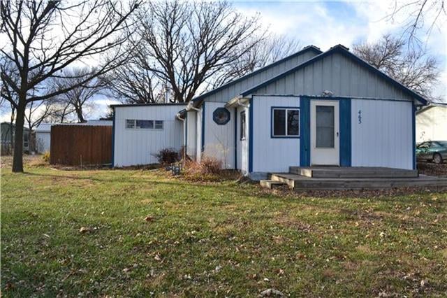 463 Charlotte St, Harveyville, KS 66431