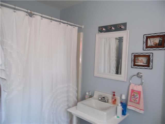 132 E Fremont Ave, Burlingame, KS 66413